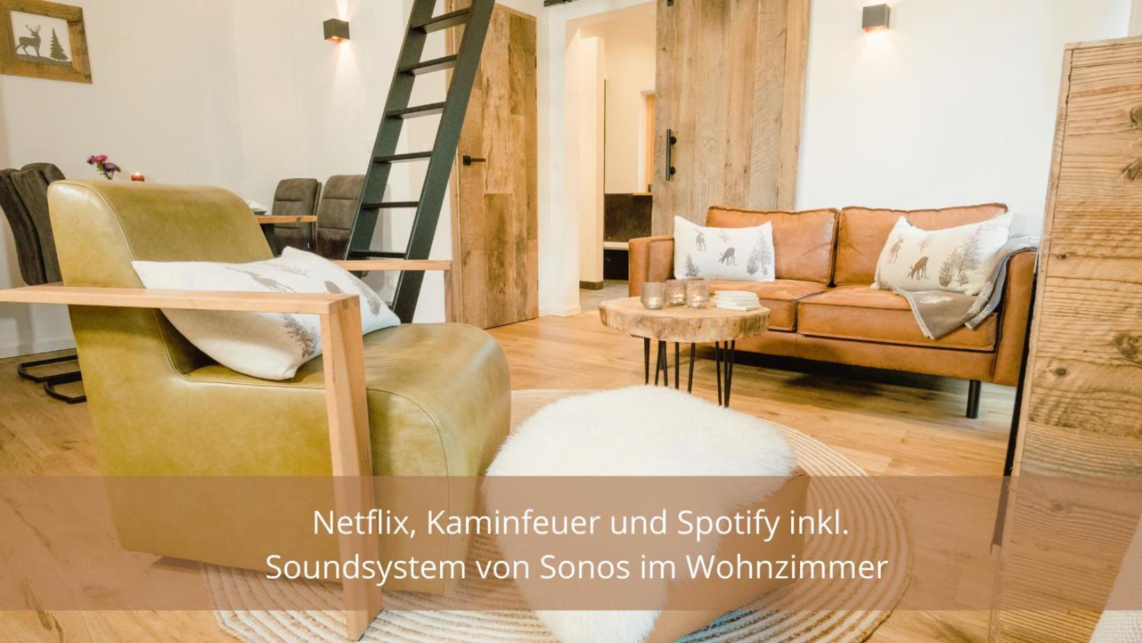 Chalet Waldhaeusl Luxurioese Ferienwohnungen Mit Sauna & Whirlpool, Kamin, Balkon Oder Terrasse Mit Bergblick Хайлигенблут Экстерьер фото